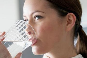 Banyak Sekali Manfaat Jika Anda Minum Air Putih 2 Liter Sehari